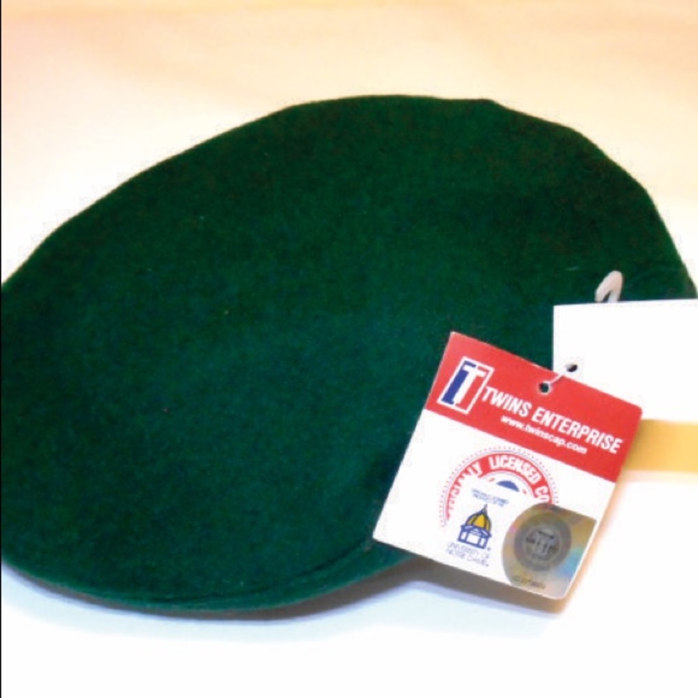 NWT Licensed Notre Dame University Flat Cap